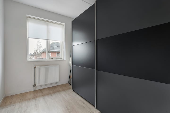 Foto 24 van Jongsmalaan 4