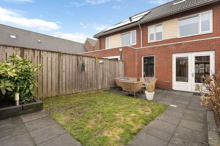 Foto 33 van Jongsmalaan 4