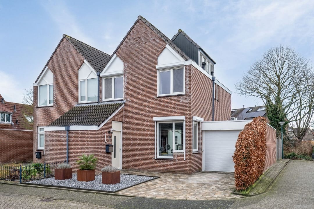 Foto 1 van Meester Bergholtzstraat 2