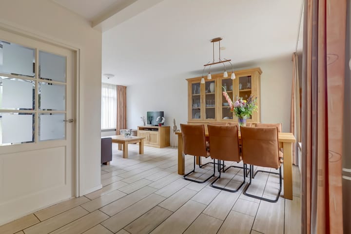 Foto 9 van van Dijckstraat 46