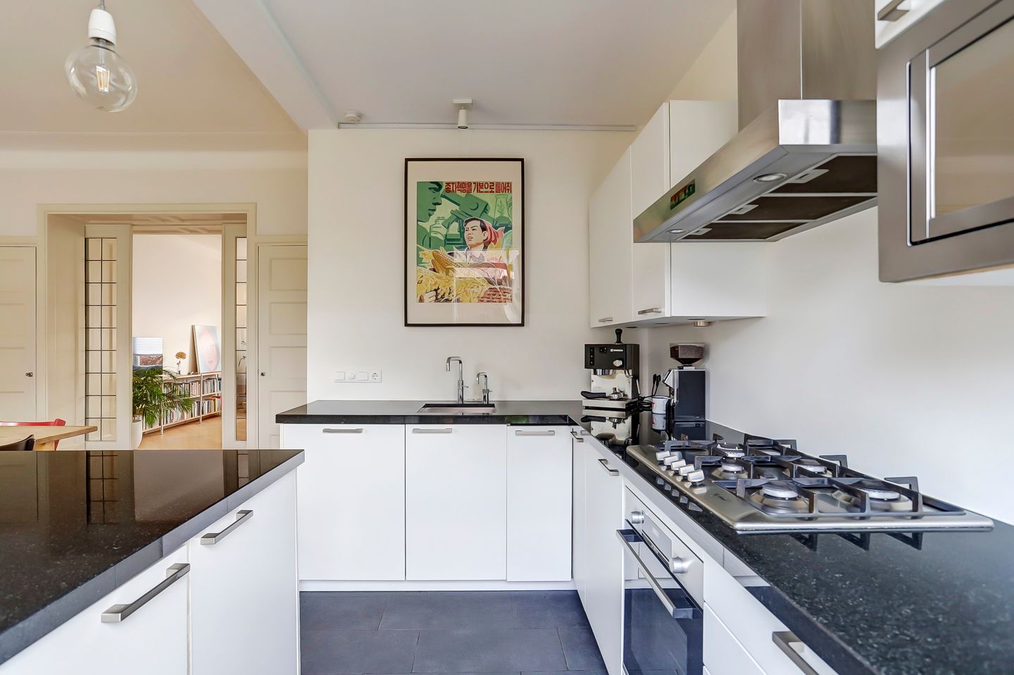 Foto 19 van Eemwijkplein 9