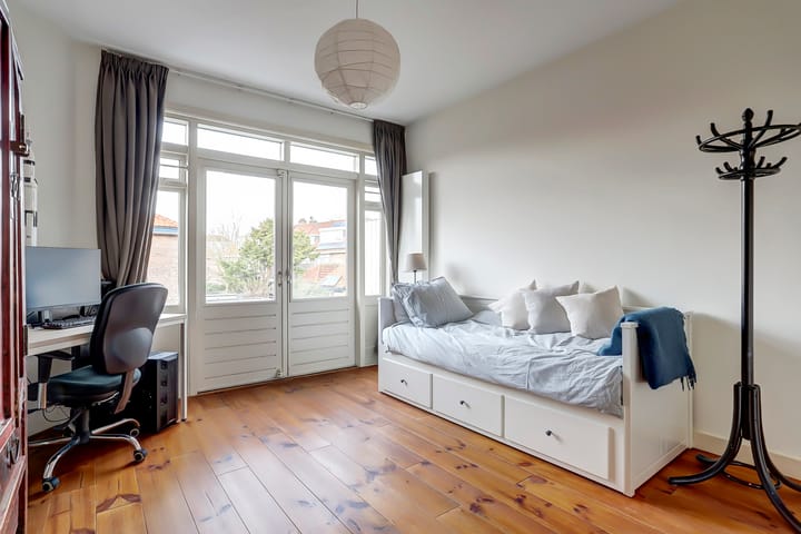 Foto 23 van Eemwijkplein 9