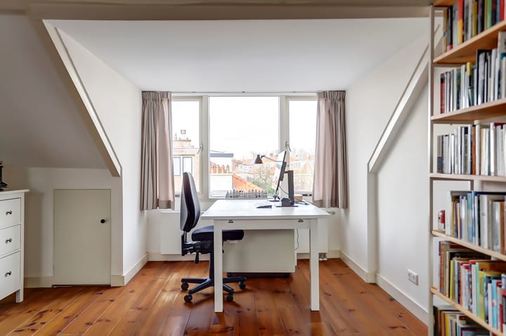 Foto 38 van Eemwijkplein 9