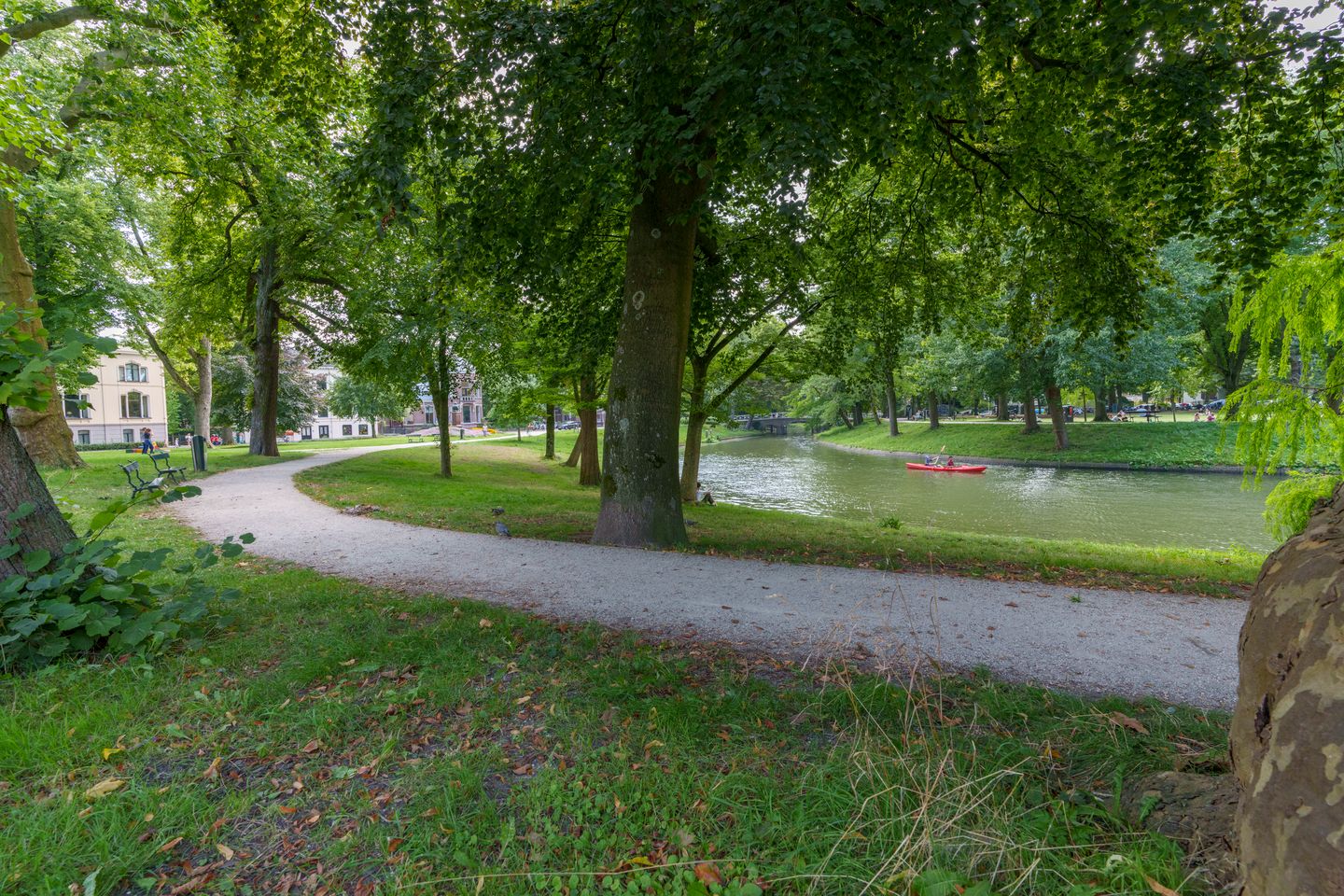 Foto 14 van Deken Roesstraat 39