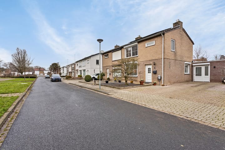 Foto 35 van Julianastraat 19