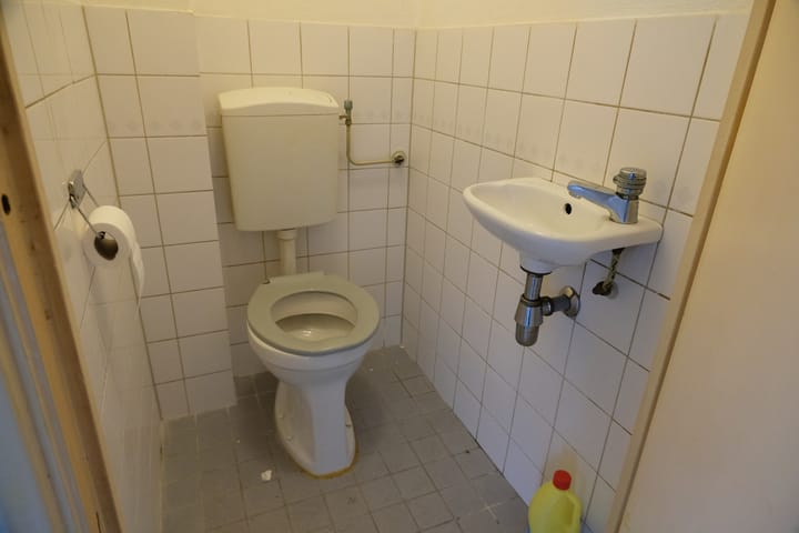 Photo 5 of van der Duyn van Maasdamstraat 16