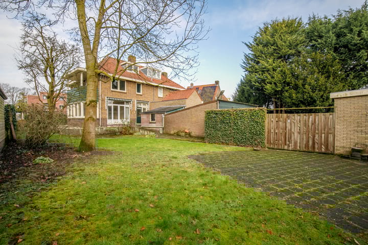 Foto 2 van Spoorstraat 64