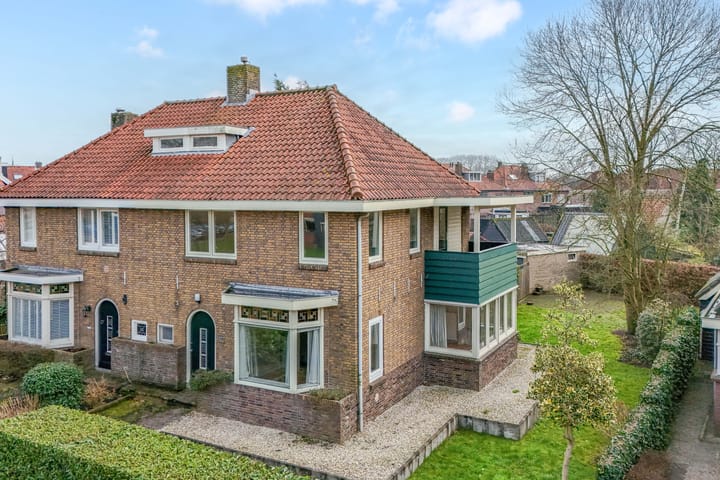 Foto 5 van Spoorstraat 64