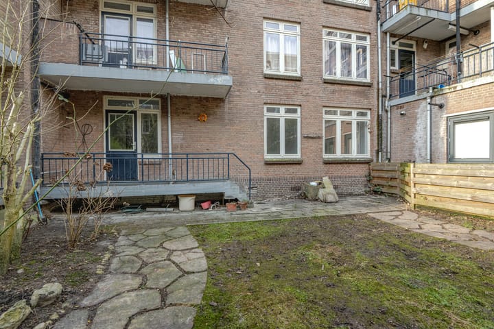 Photo 11 of Bonaventurastraat 24-A