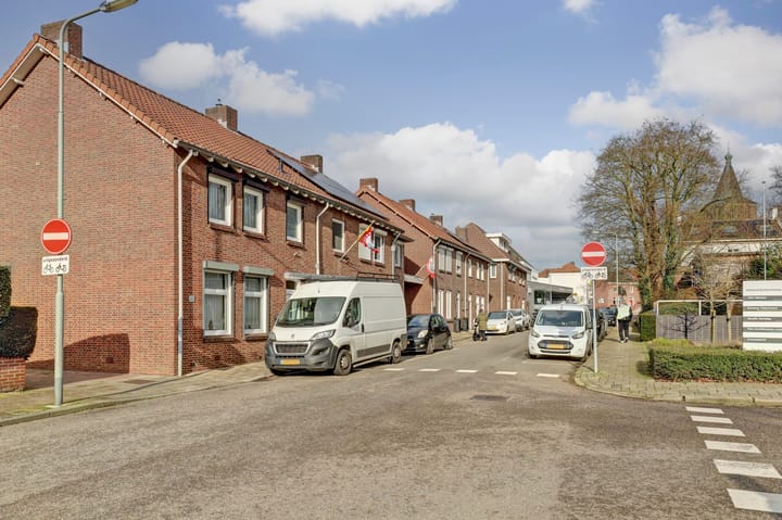 Foto 51 van Merumerkerkweg 16