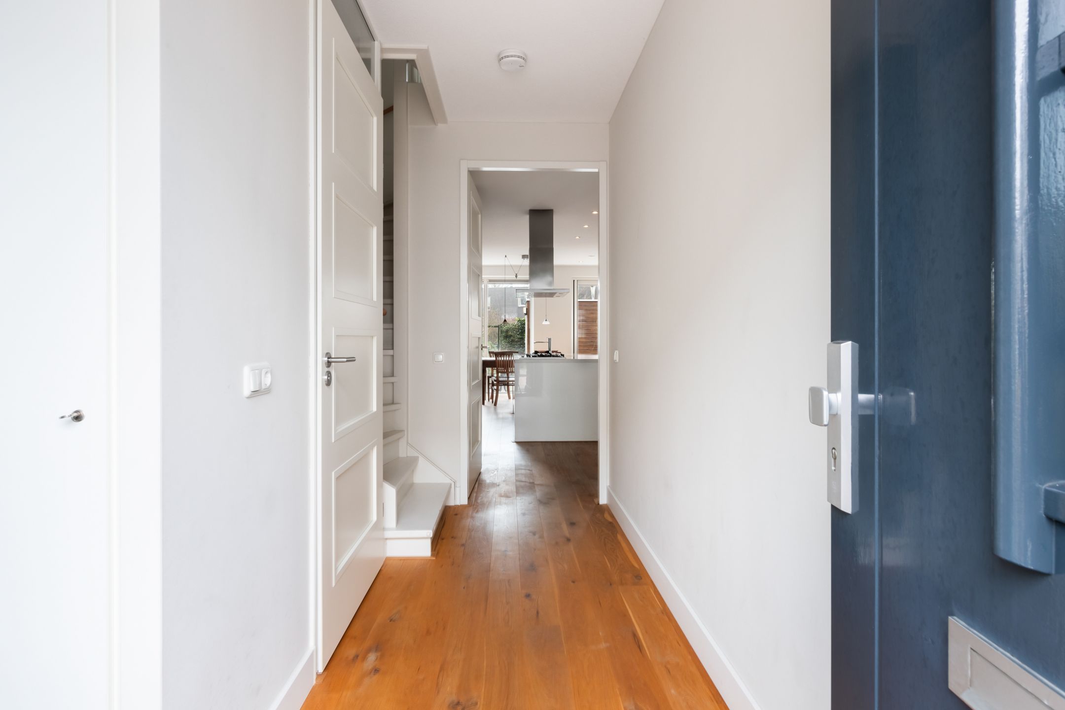 Foto 6 van Van Staverenstraat 35