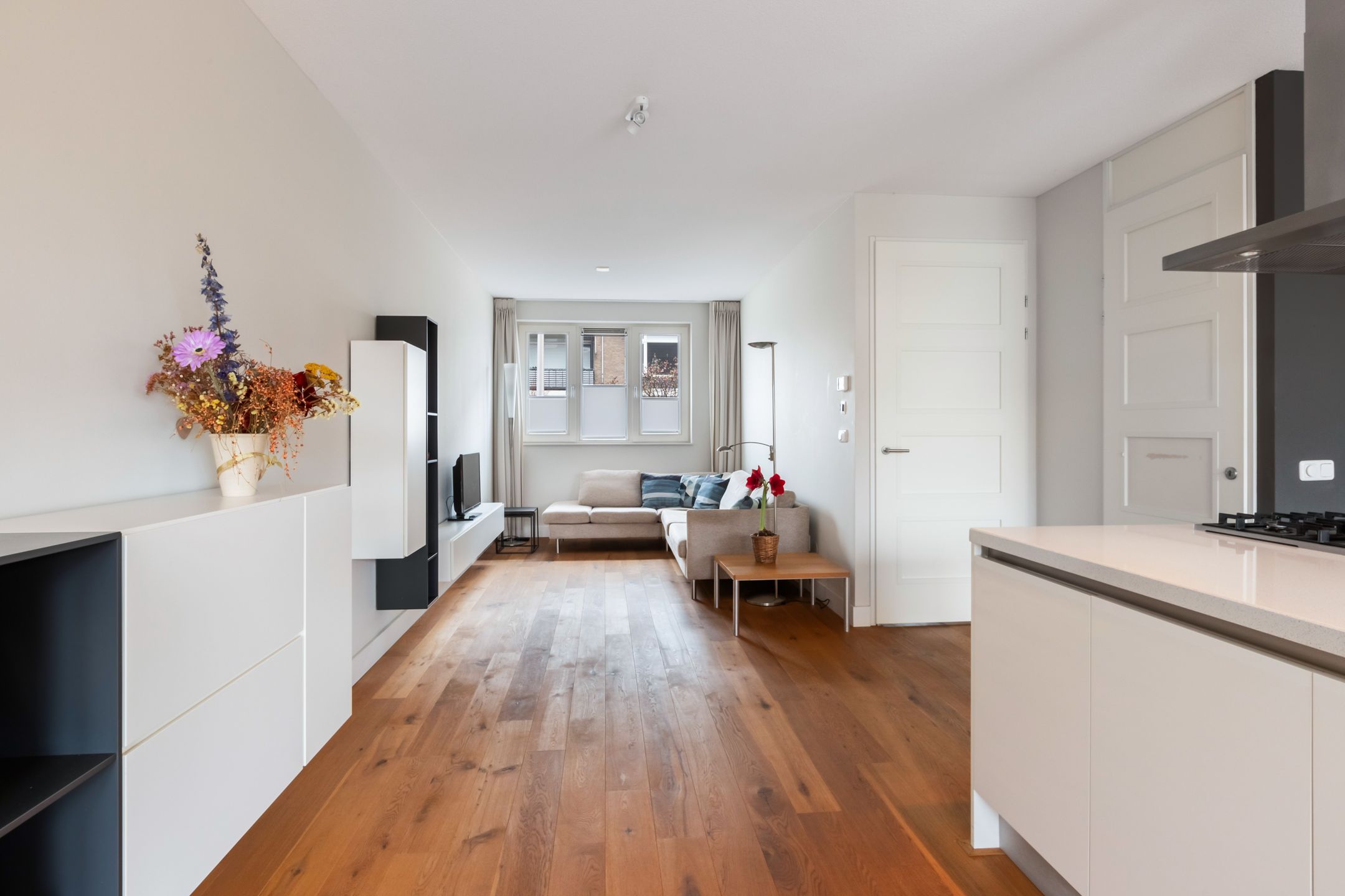 Foto 9 van Van Staverenstraat 35