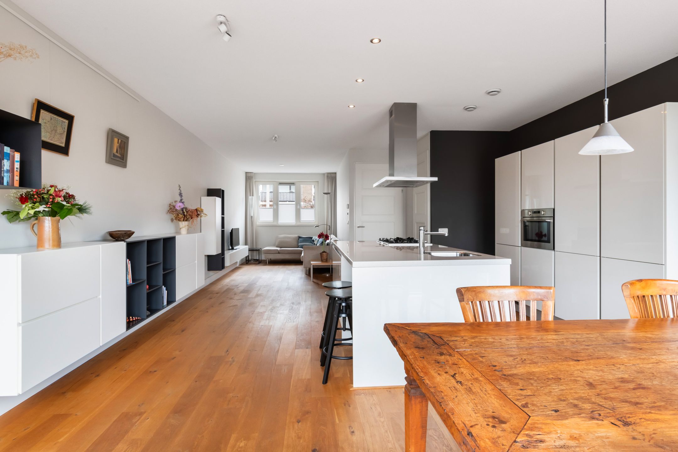 Foto 18 van Van Staverenstraat 35