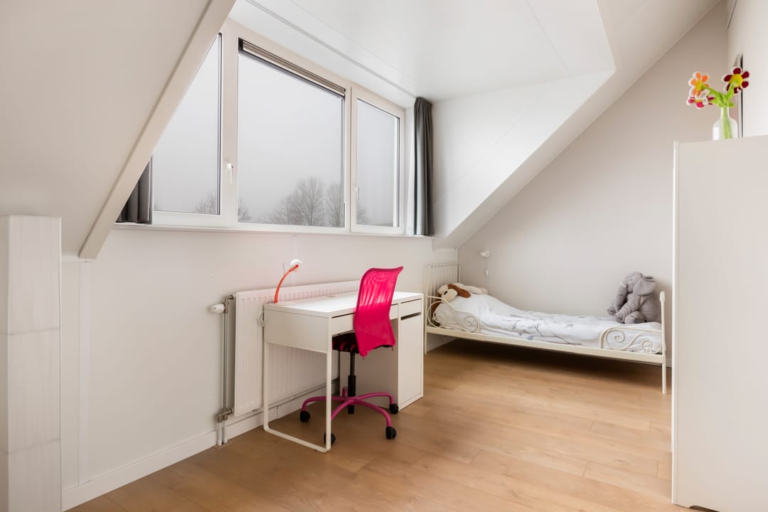 Foto 31 van Van Staverenstraat 35