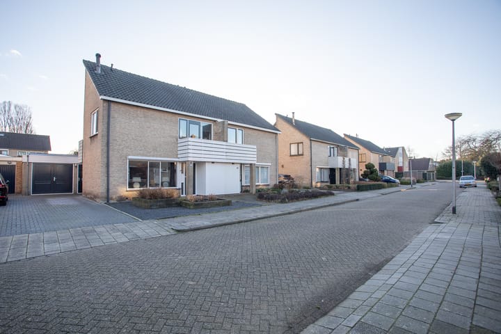 Foto 68 van Irisstraat 12