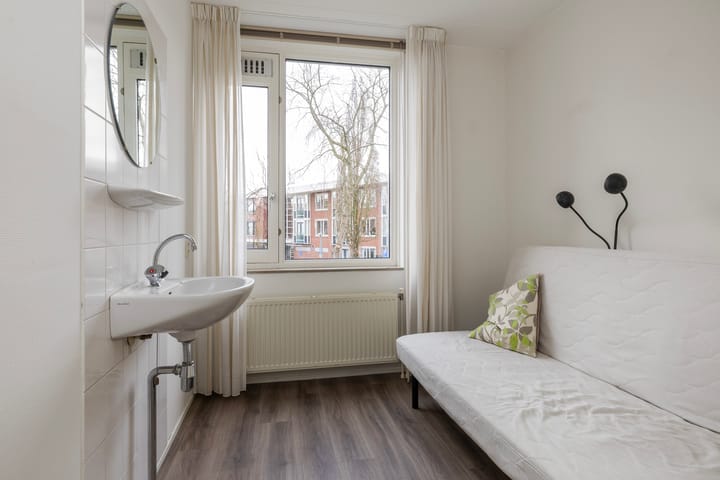 Photo 25 of Pieter Bieremastraat 1-A