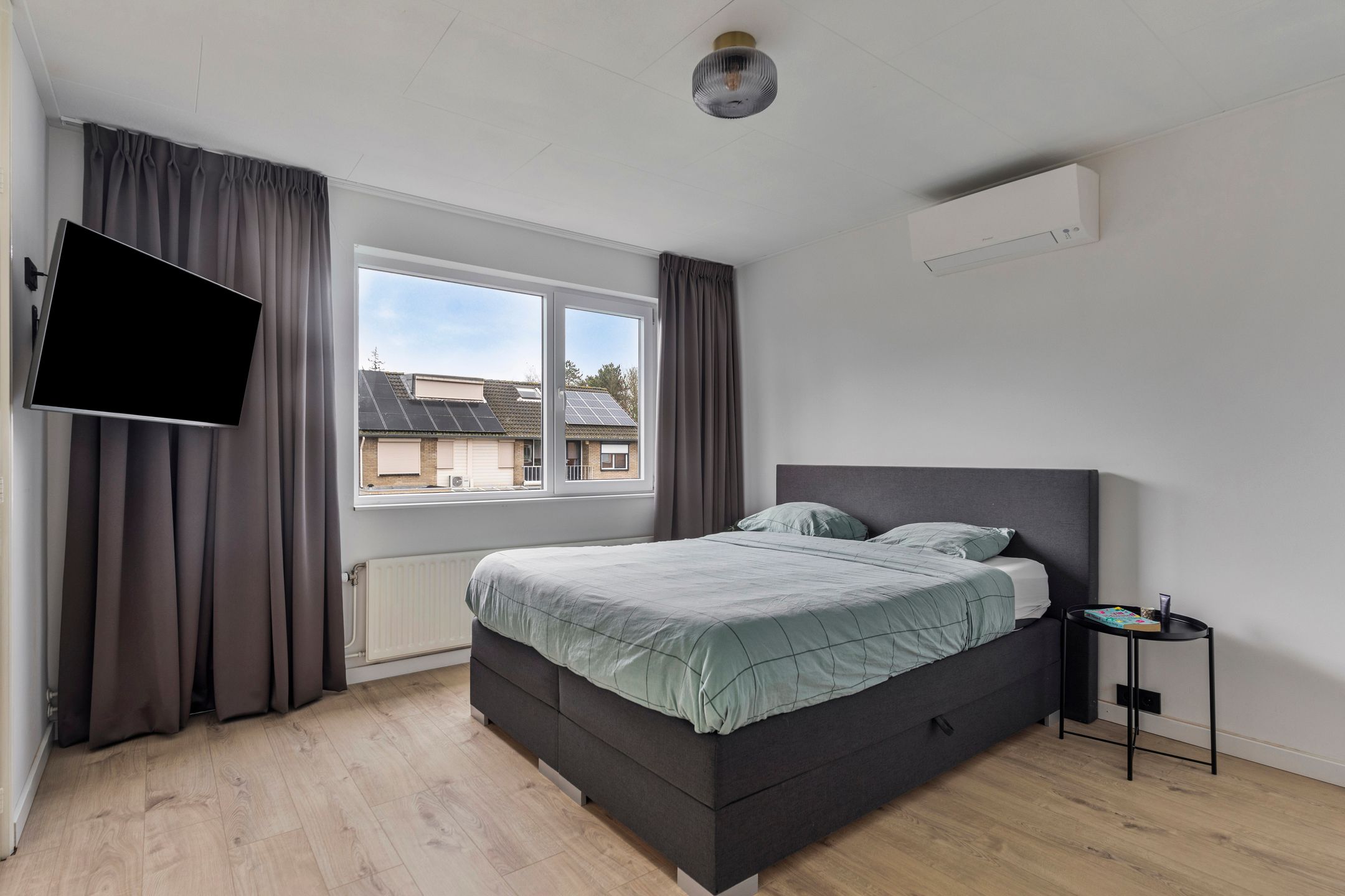 Photo 15 of Voltastraat 4