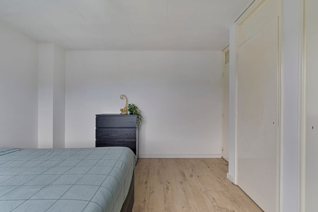 Photo 16 of Voltastraat 4