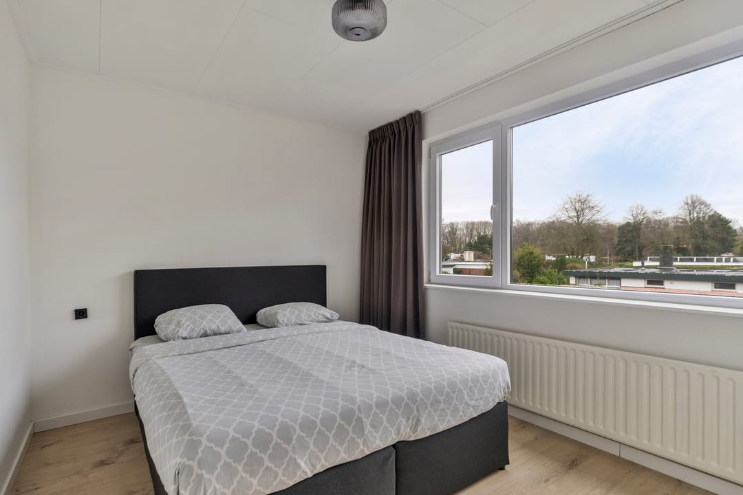 Photo 17 of Voltastraat 4