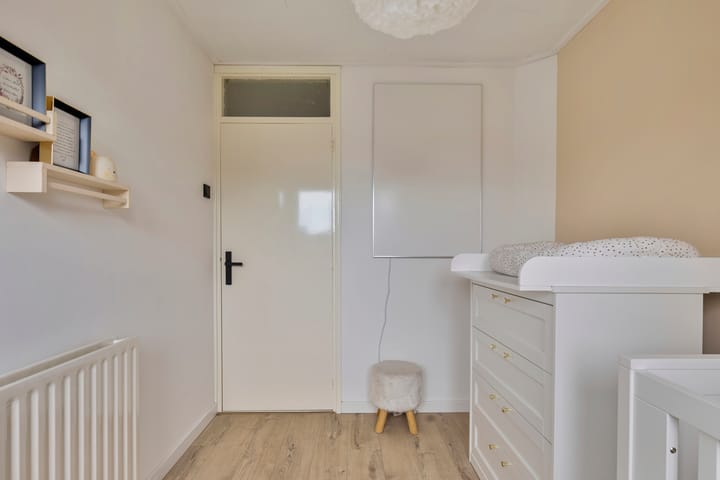 Photo 20 of Voltastraat 4