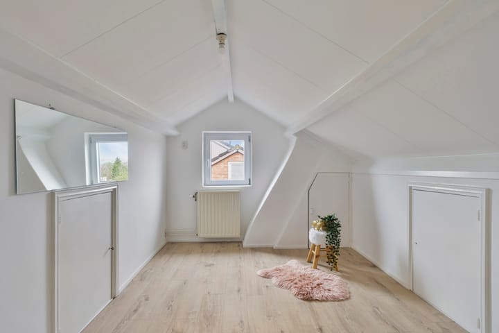 Photo 24 of Voltastraat 4