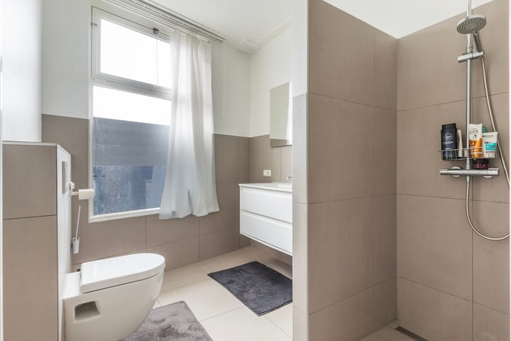 Foto 9 van Brinkhorstweg 2-C