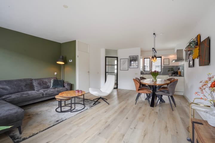 Foto 2 van Bronsgroen 17