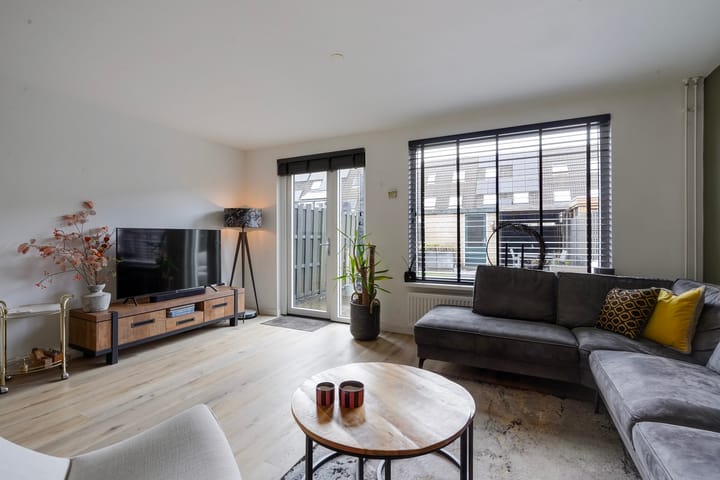 Foto 12 van Bronsgroen 17