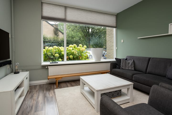 Photo 12 of Jan van Vuurenstraat 38