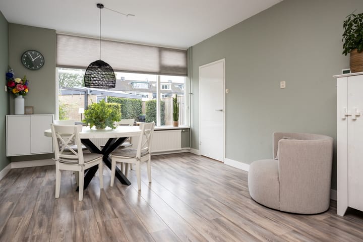 Photo 13 of Jan van Vuurenstraat 38