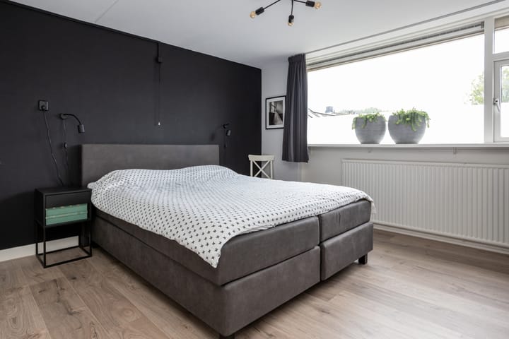 Photo 22 of Jan van Vuurenstraat 38