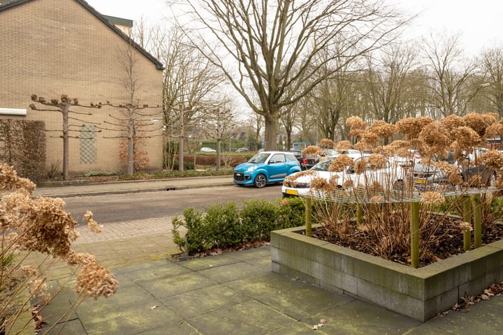 Photo 37 of Jan van Vuurenstraat 38