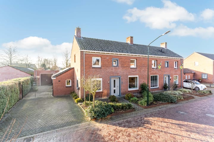 Foto 44 van Professor vd Veldenstraat 8