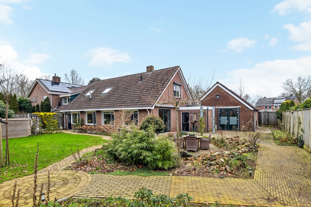 Koopwoningen - huizen te koop in [Funda]