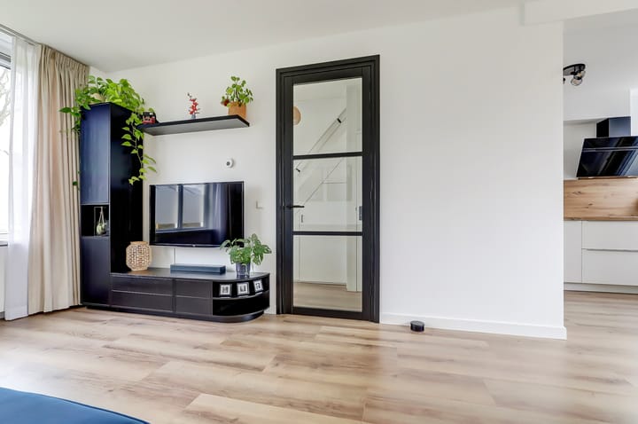 Photo 9 of Volkerakstraat 48