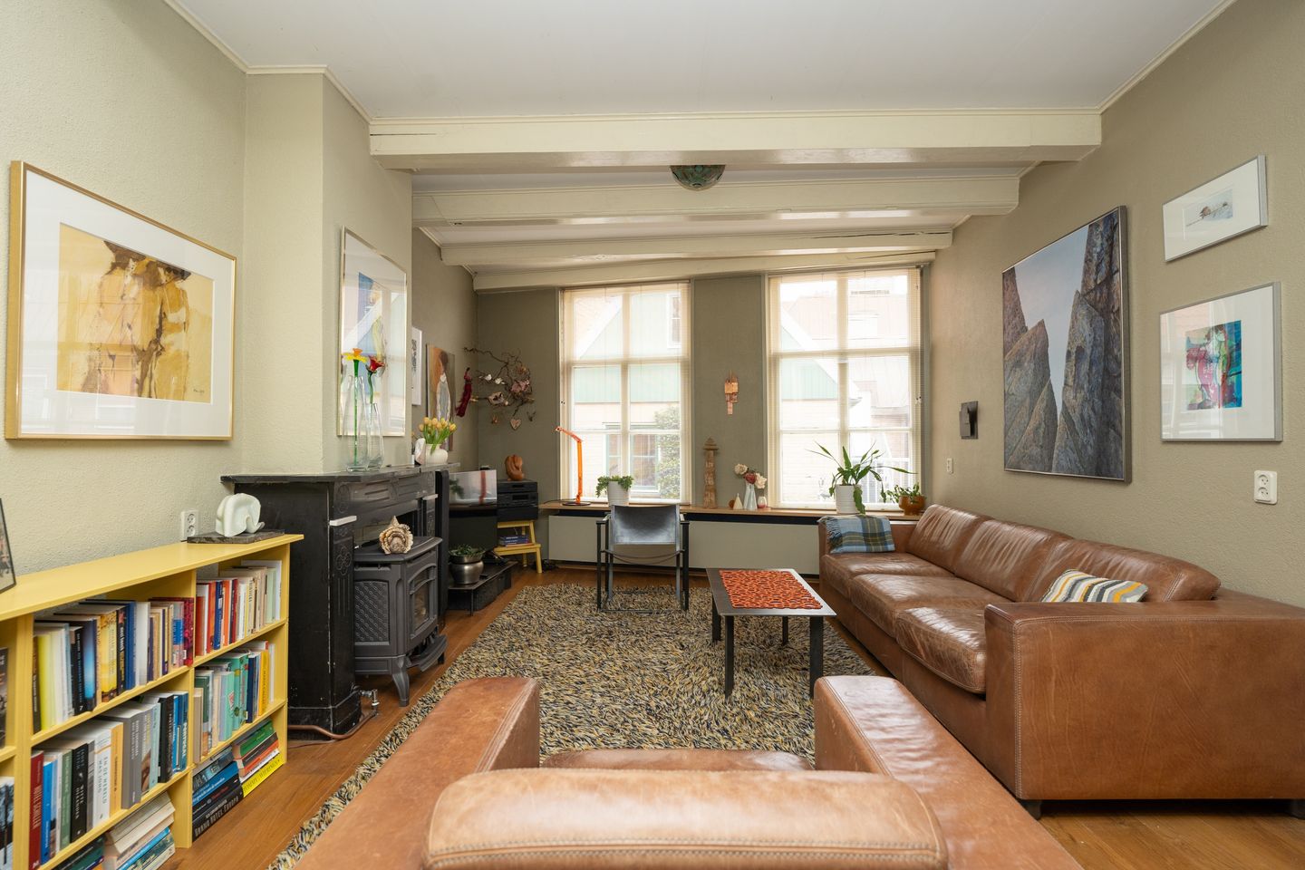 Foto 10 van Warmoesstraat 4