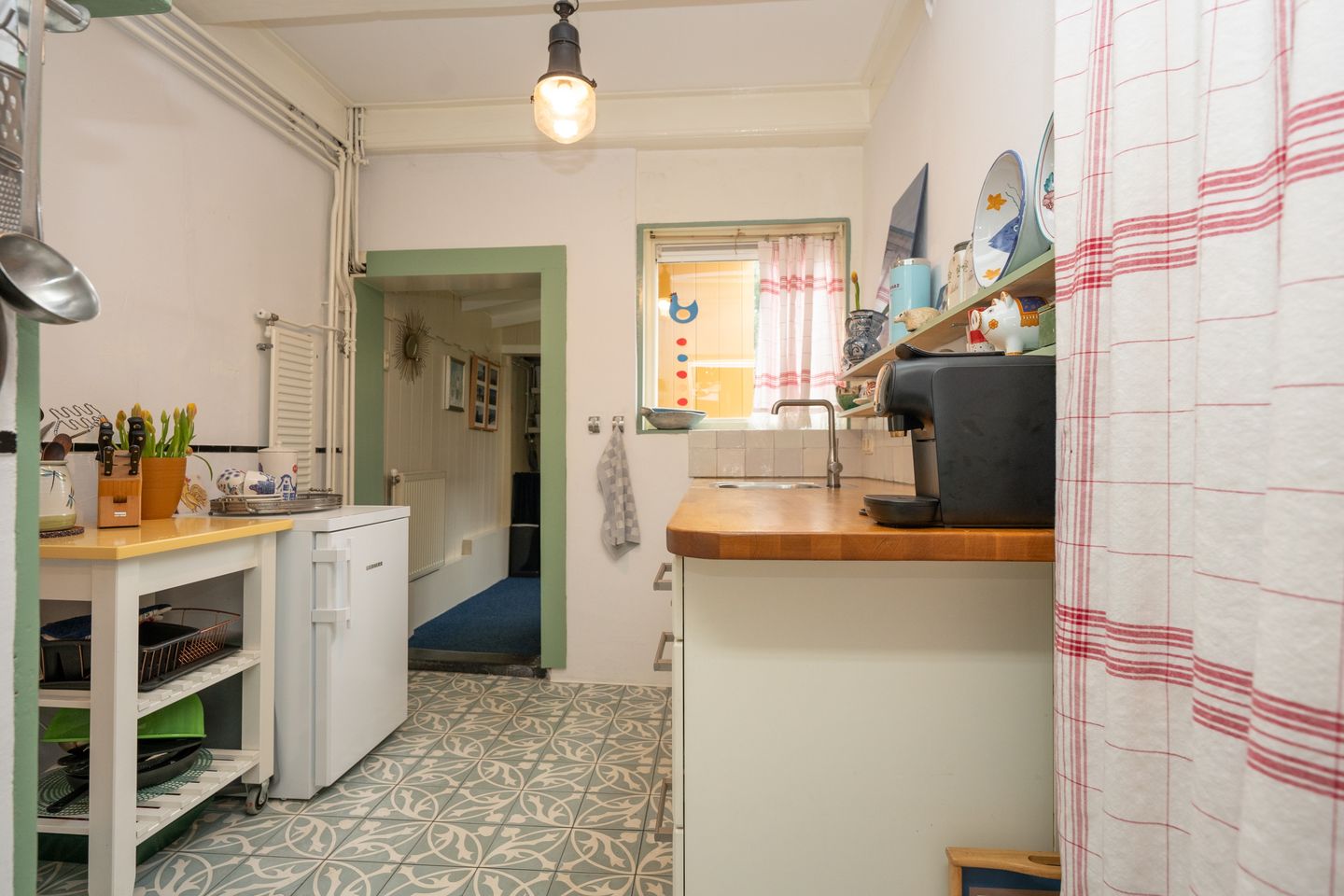 Foto 14 van Warmoesstraat 4