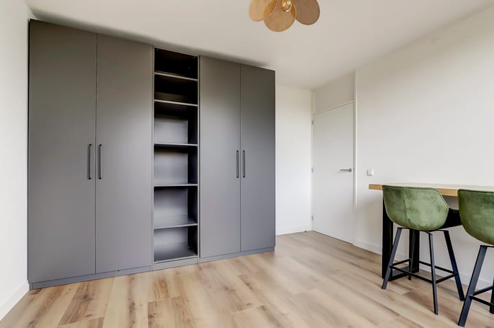 Photo 20 of Volkerakstraat 48