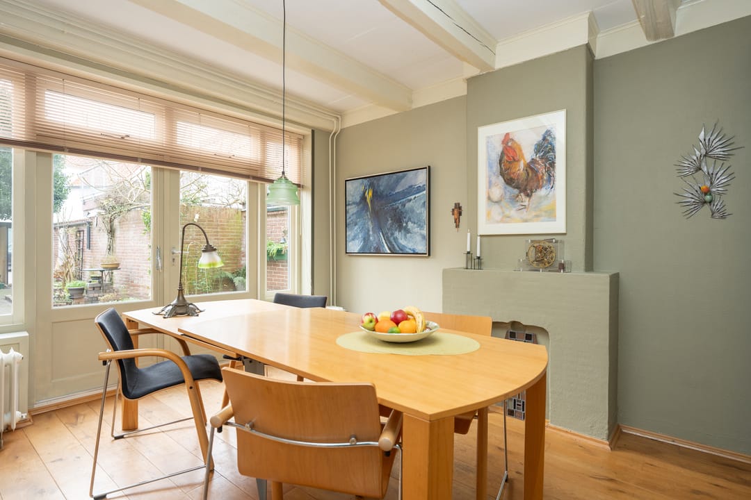 Foto 22 van Warmoesstraat 4