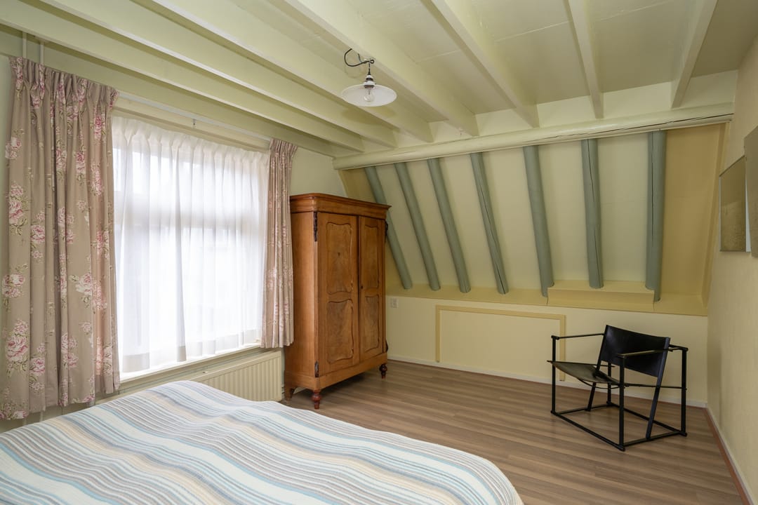 Foto 28 van Warmoesstraat 4