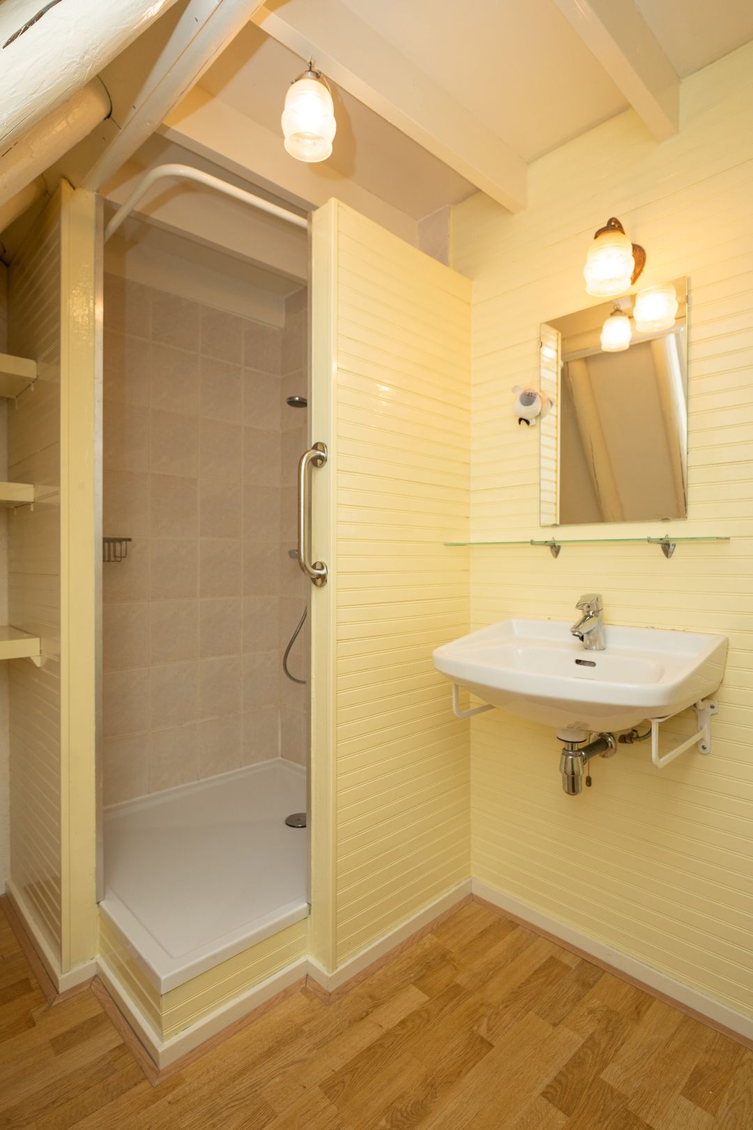 Foto 31 van Warmoesstraat 4