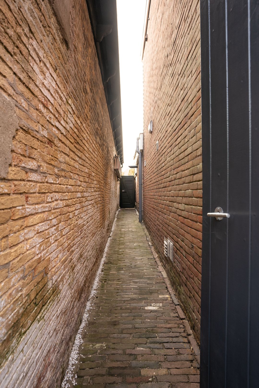 Foto 37 van Warmoesstraat 4