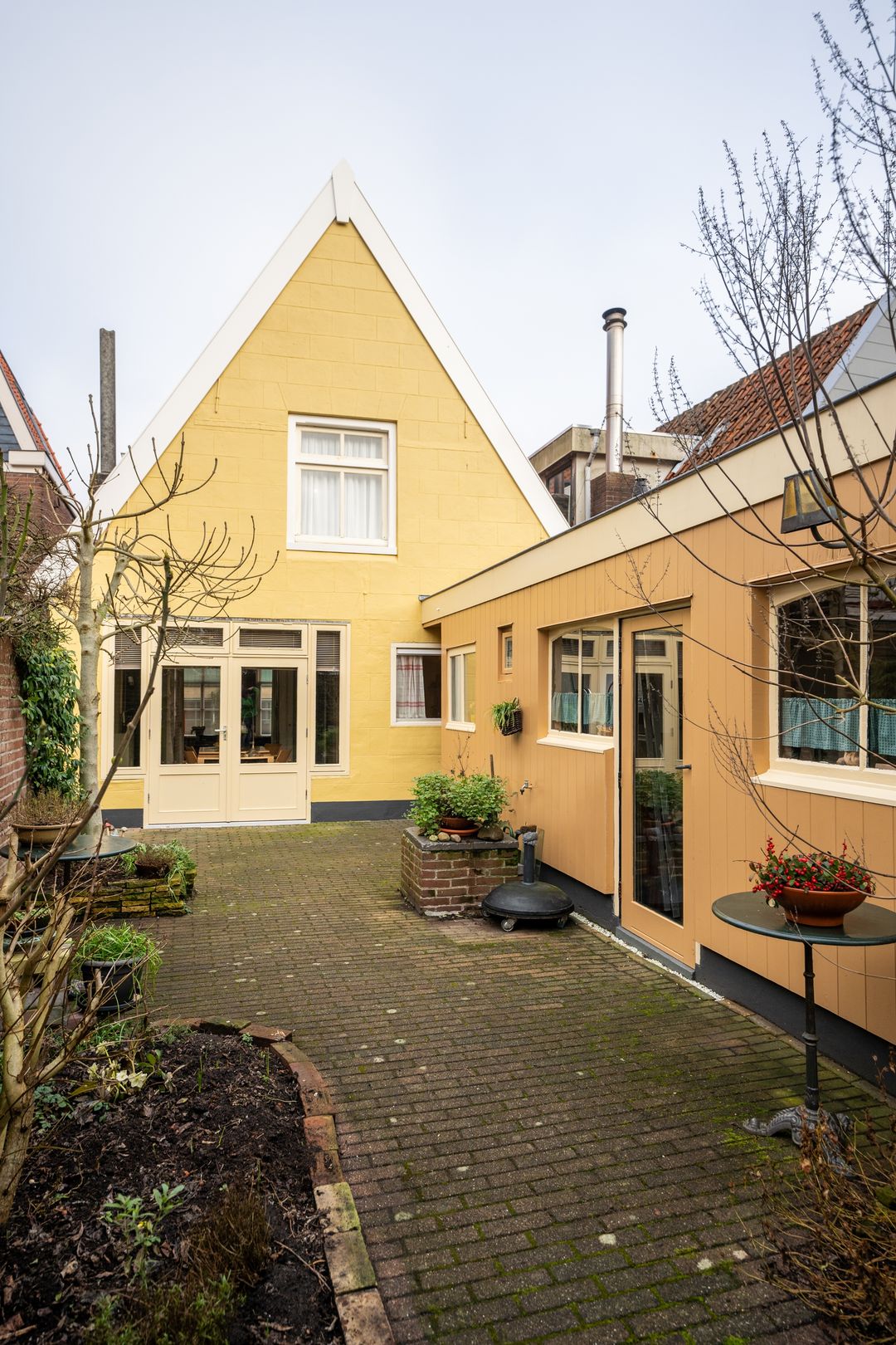 Foto 43 van Warmoesstraat 4