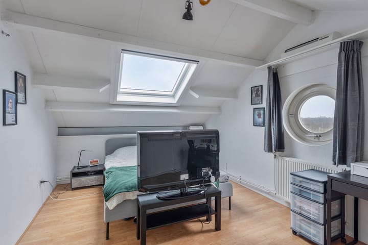 Foto 37 van John Erkensstraat 2