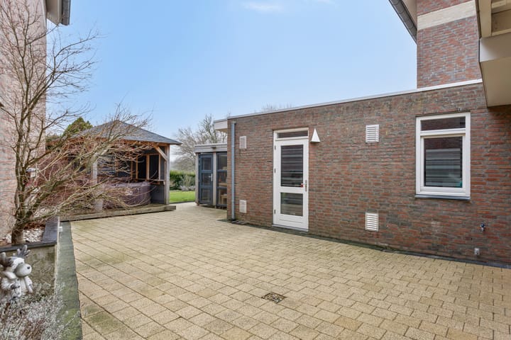 Foto 40 van John Erkensstraat 2