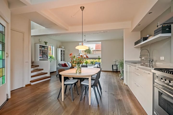 Foto 10 van Professor Schrijnenstraat 1