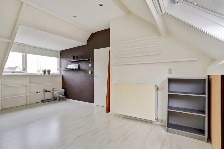 Foto 23 van Súdfinne 24