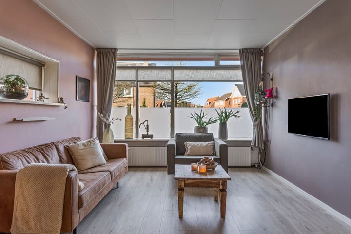 Foto 8 van Spoelsterstraat 8