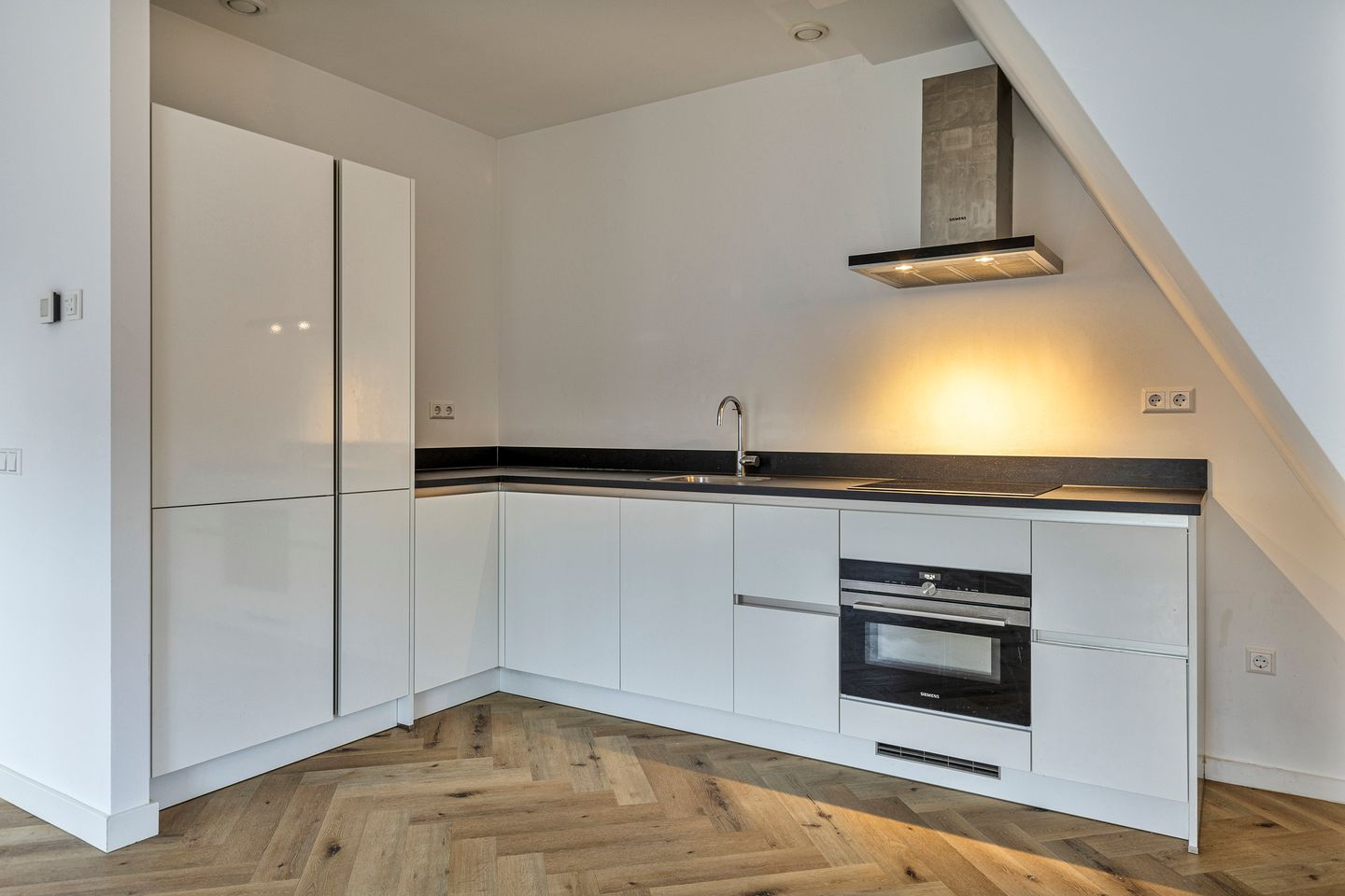 Foto 5 van Westzijde 114-H