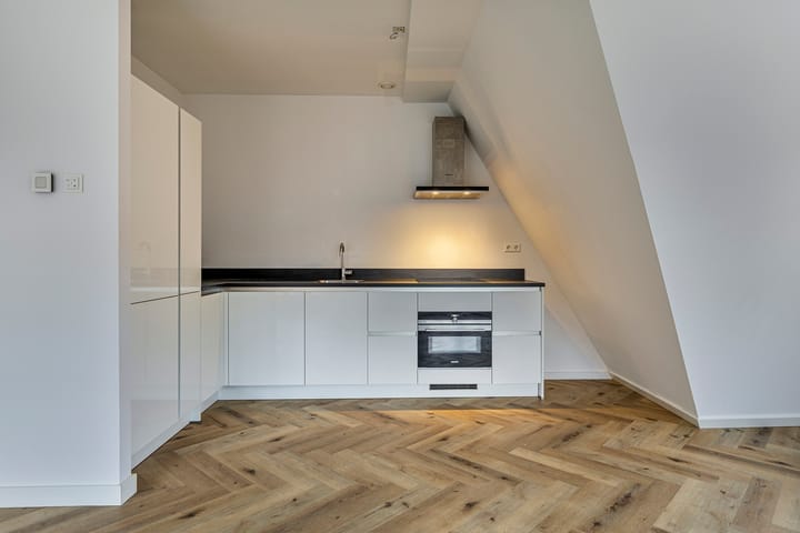 Foto 7 van Westzijde 114-H